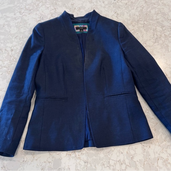 J Crew, size 4, Navy Blue Blazer - Picture 2 of 9